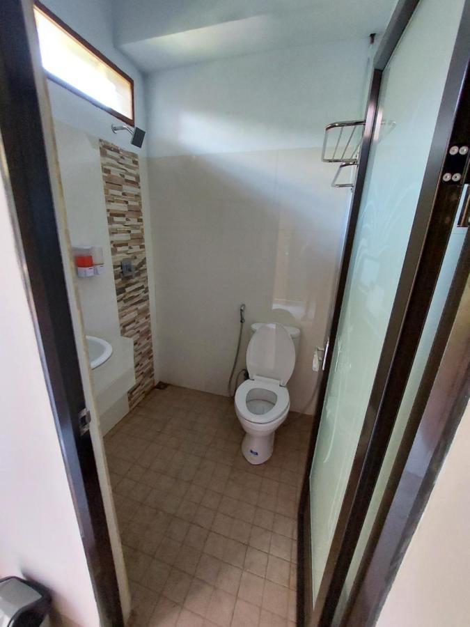 Oasis Hotel Ampana エクステリア 写真