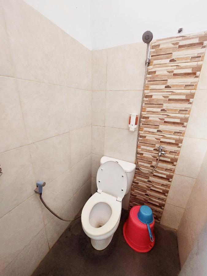 Oasis Hotel Ampana エクステリア 写真